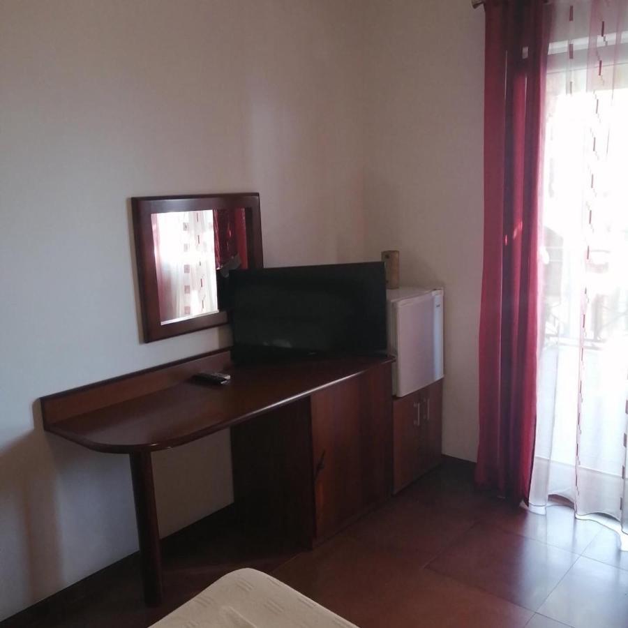 Apartments Muhar Sveti Stefan Eksteriør billede