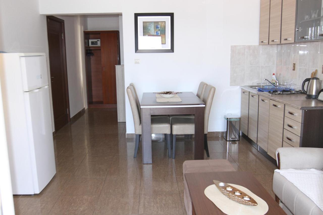 Apartments Muhar Sveti Stefan Eksteriør billede
