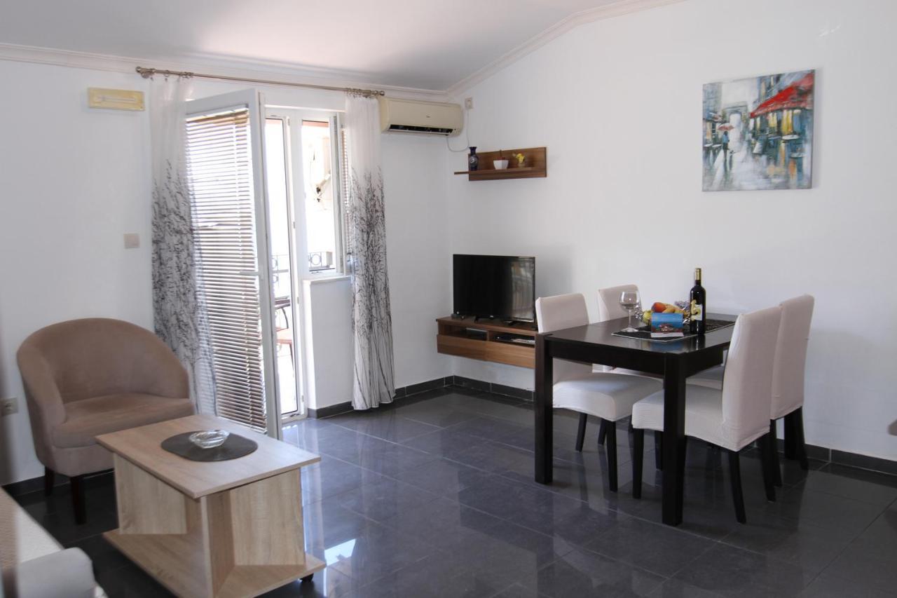 Apartments Muhar Sveti Stefan Eksteriør billede