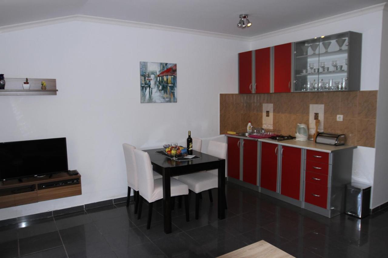 Apartments Muhar Sveti Stefan Eksteriør billede