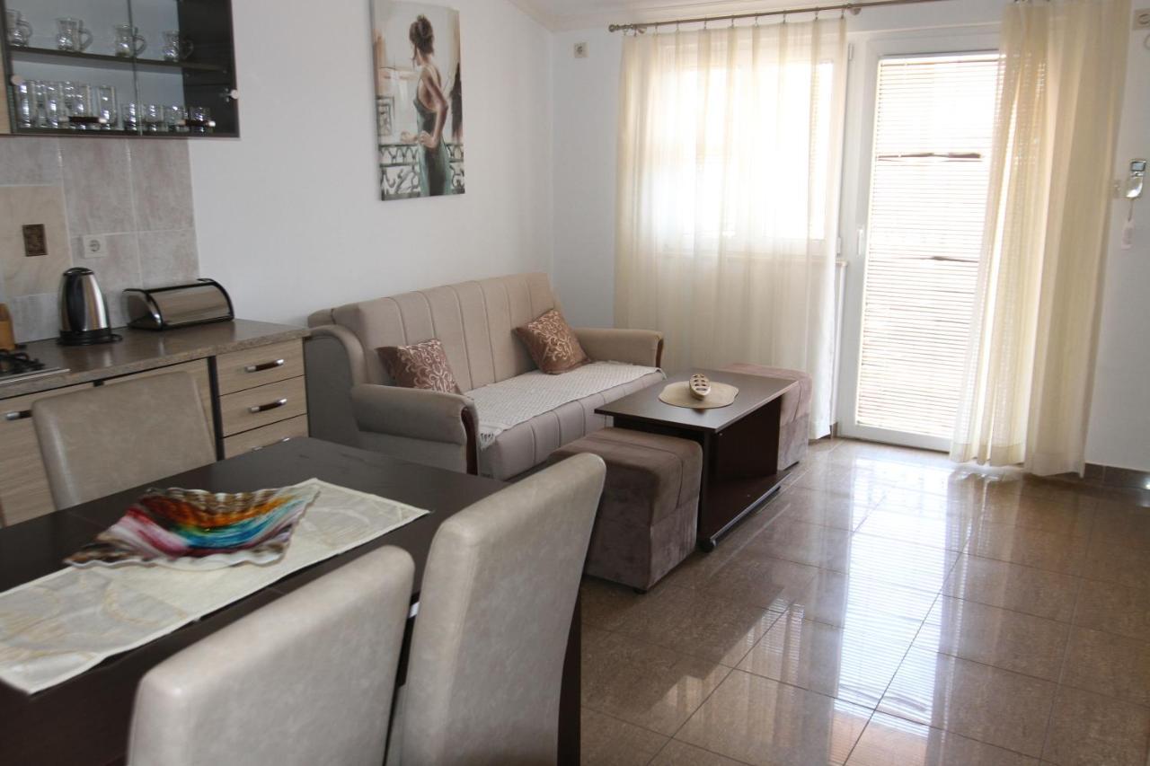 Apartments Muhar Sveti Stefan Eksteriør billede
