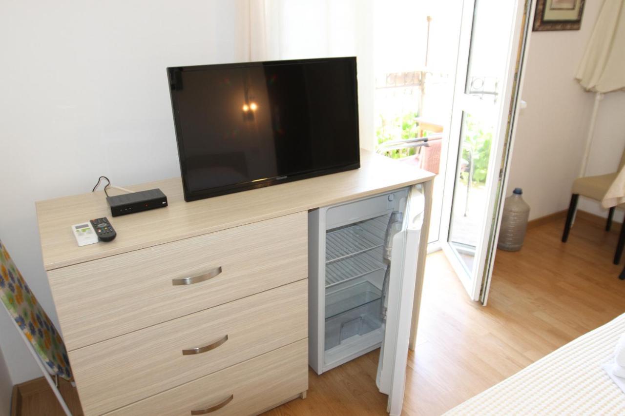 Apartments Muhar Sveti Stefan Eksteriør billede