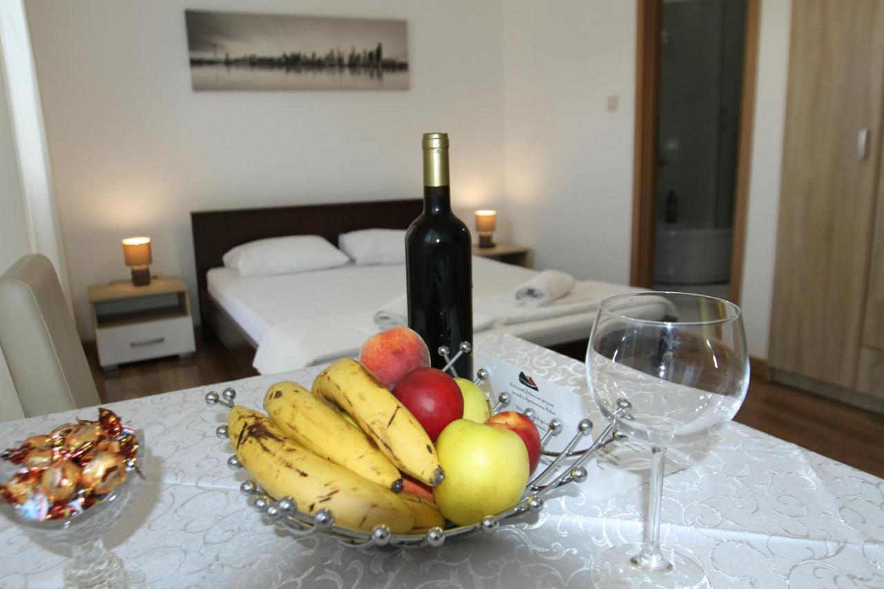 Apartments Muhar Sveti Stefan Eksteriør billede
