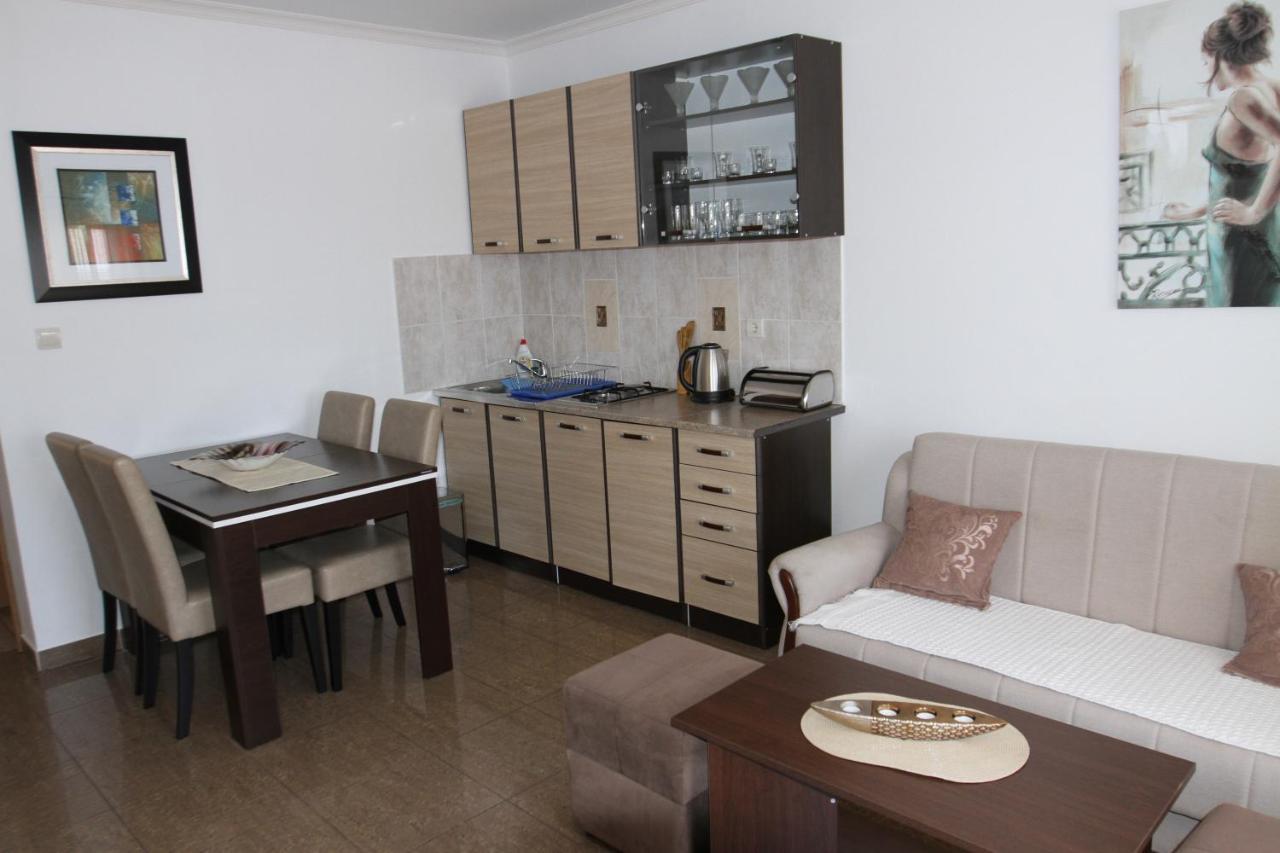 Apartments Muhar Sveti Stefan Eksteriør billede