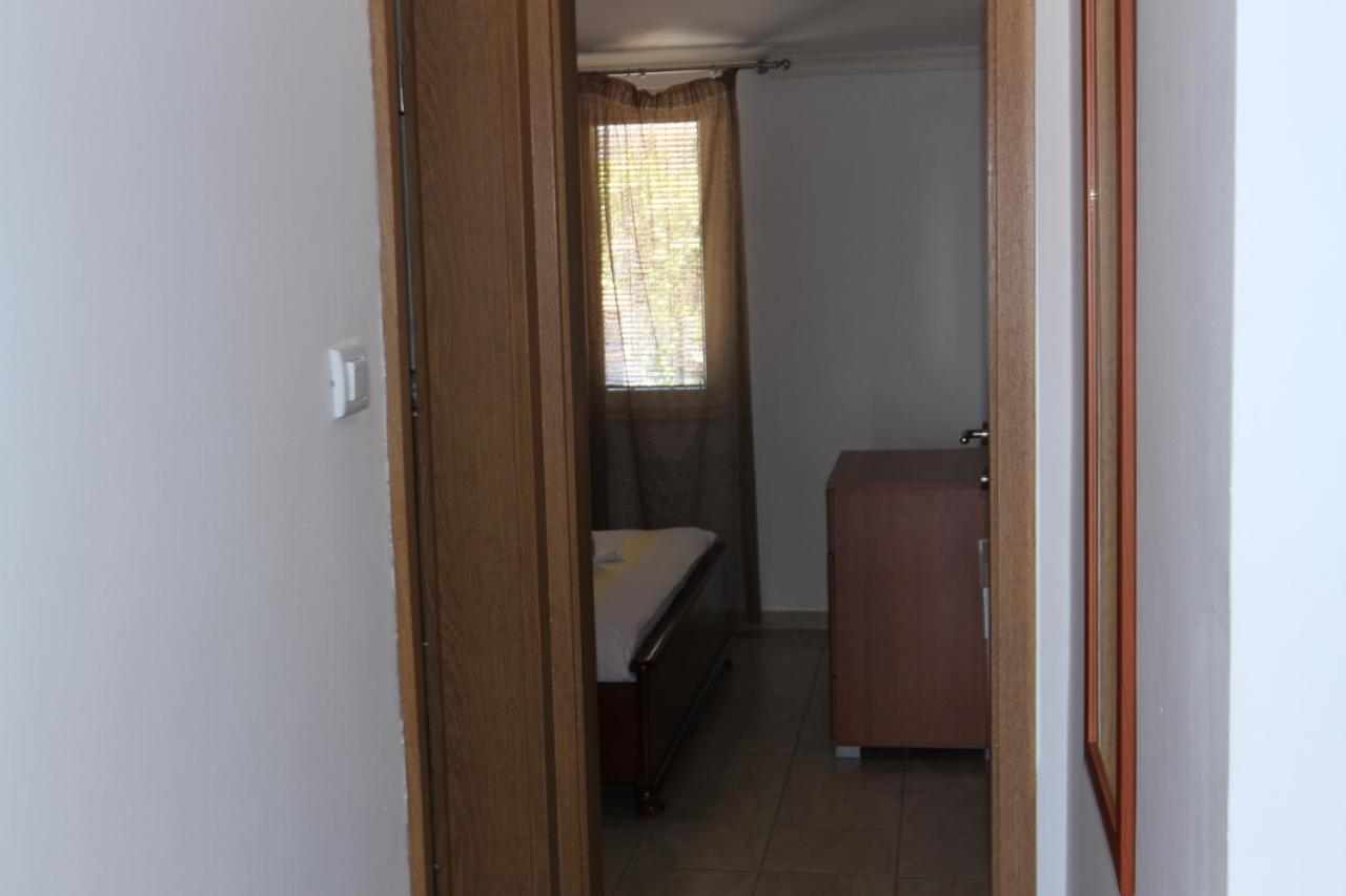 Apartments Muhar Sveti Stefan Eksteriør billede