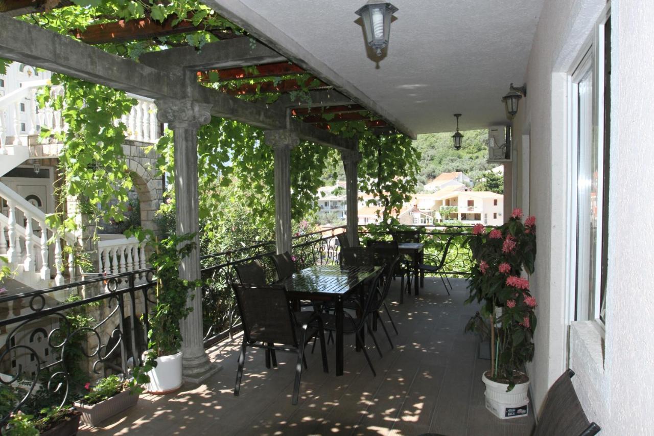 Apartments Muhar Sveti Stefan Eksteriør billede