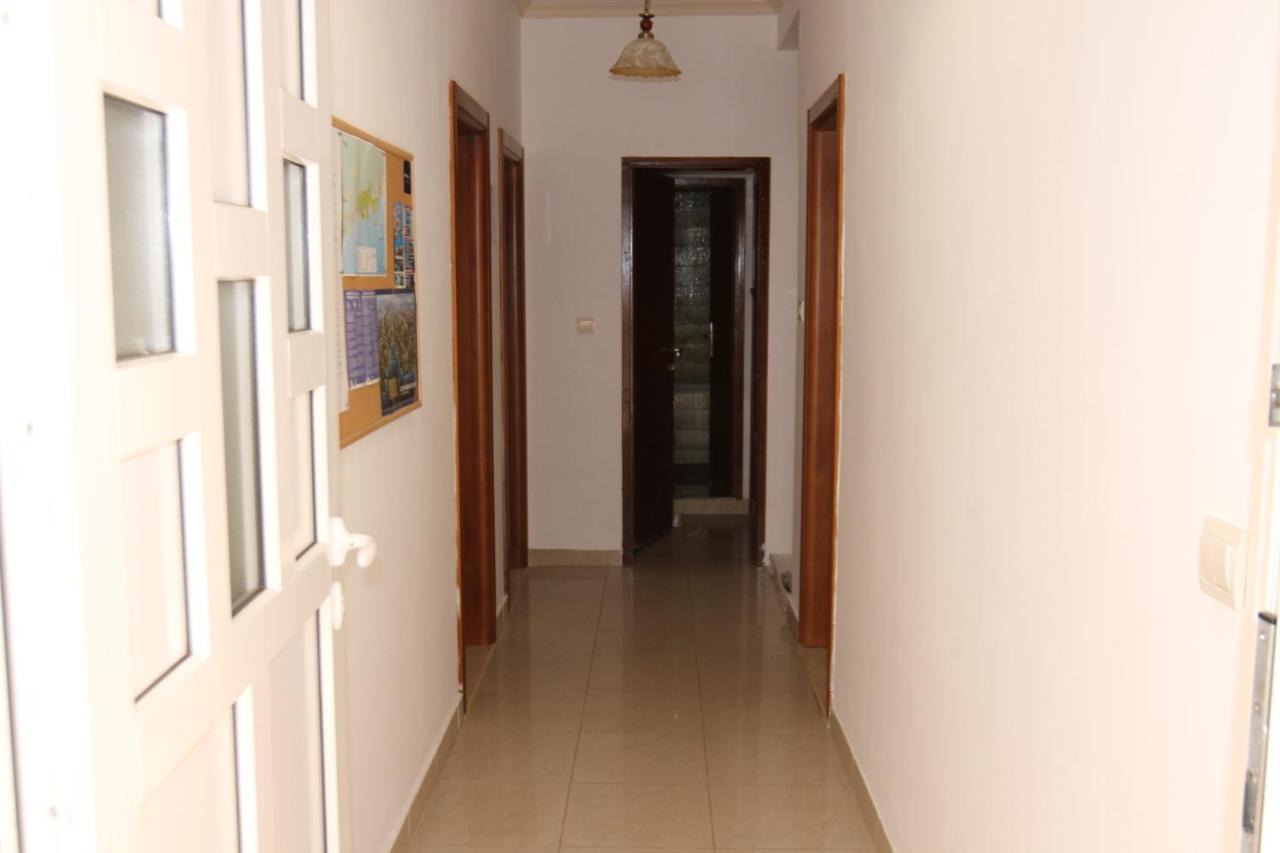 Apartments Muhar Sveti Stefan Eksteriør billede