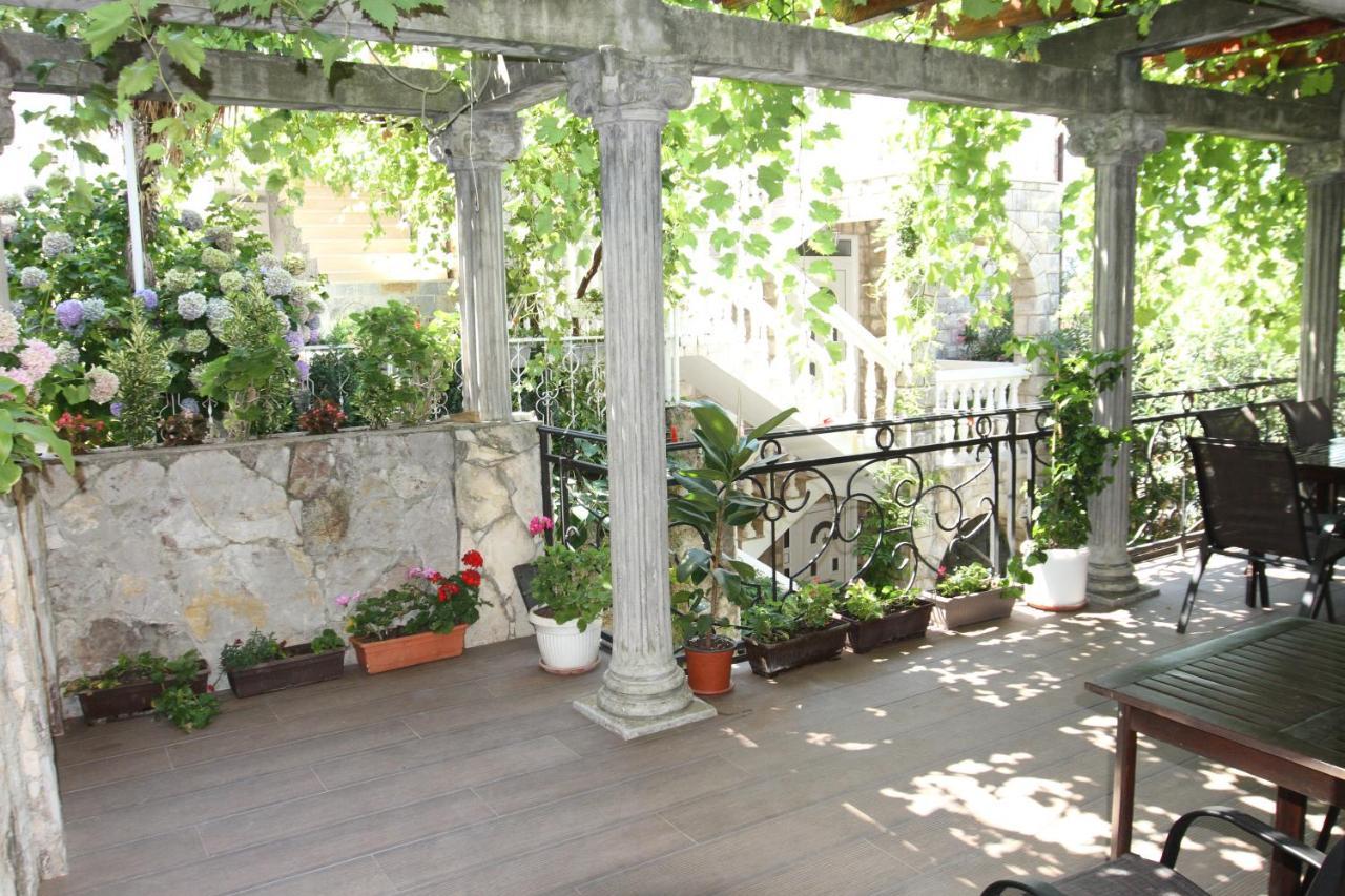Apartments Muhar Sveti Stefan Eksteriør billede