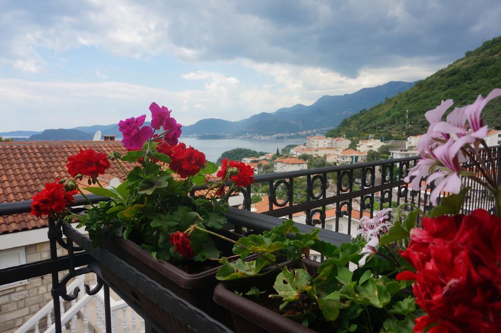 Apartments Muhar Sveti Stefan Eksteriør billede