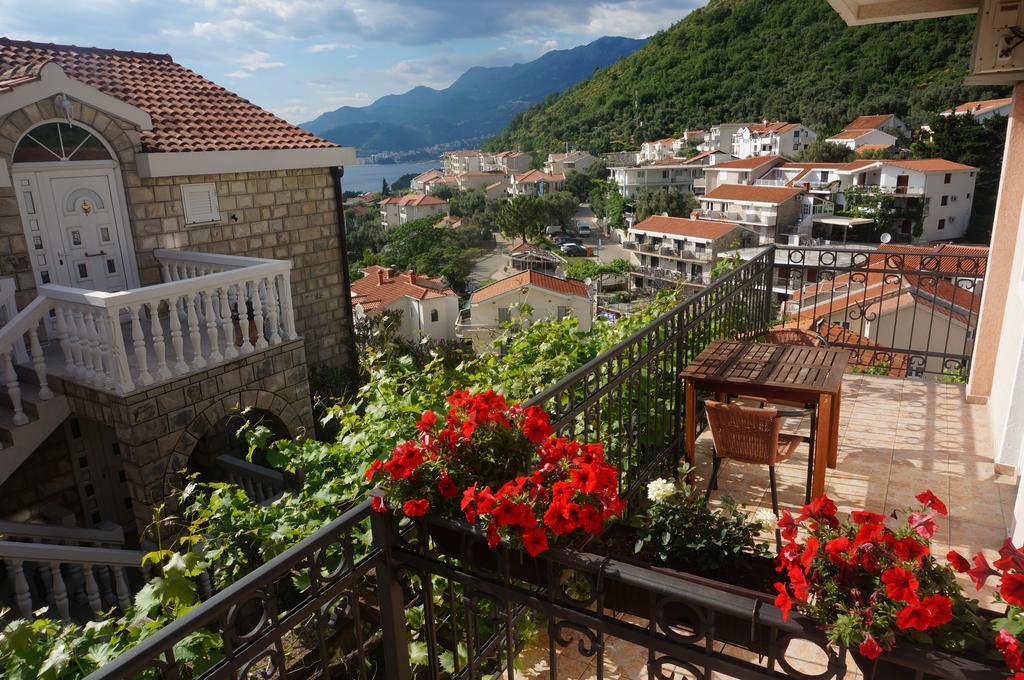 Apartments Muhar Sveti Stefan Eksteriør billede